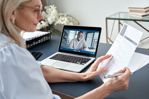 recruiter interviewing candidate